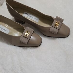 Etienne Aigner Tan Gold Heels Sophisticated Style